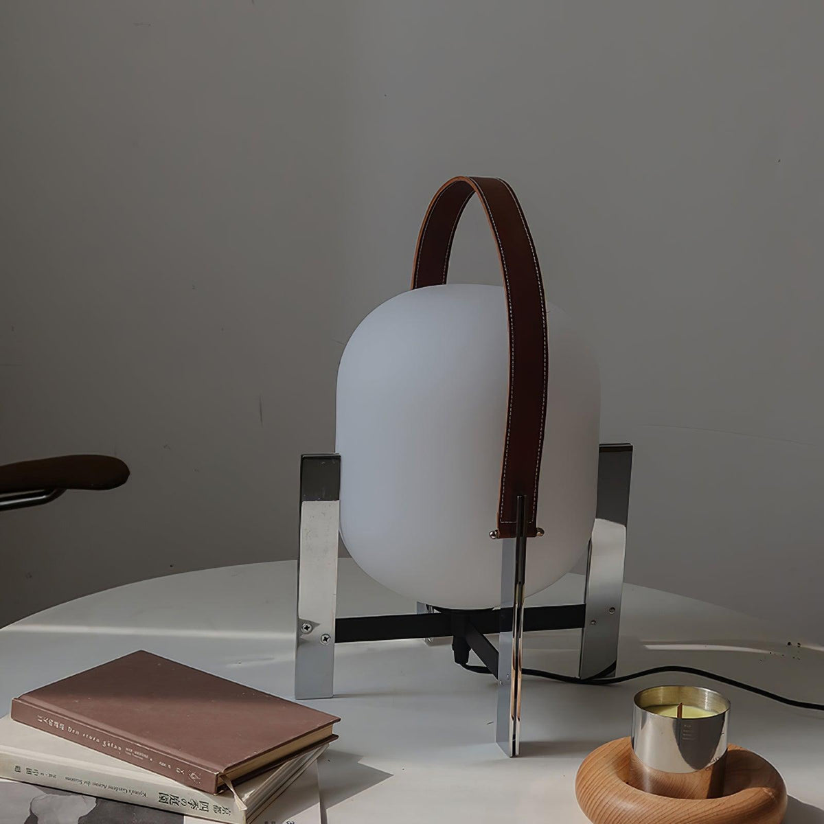 Harper Minimalistische Tischleuchte aus Glas