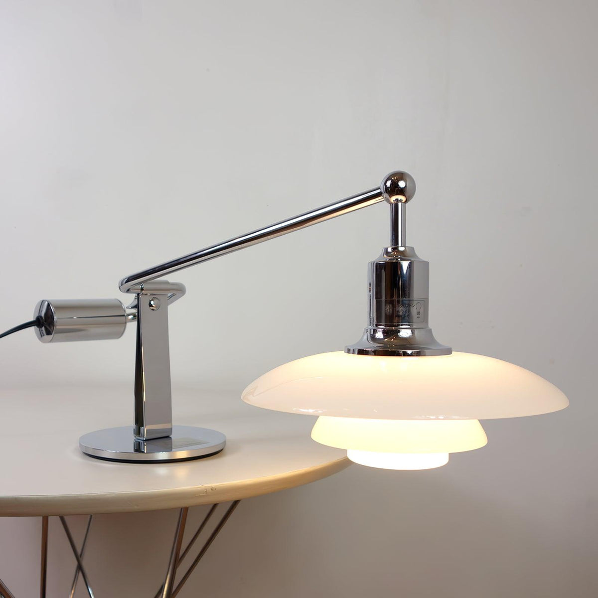 Helix Tischlampe