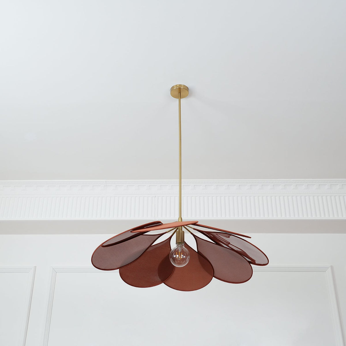 Dax Pendelleuchte aus Stoff im nature-inspirierten Design