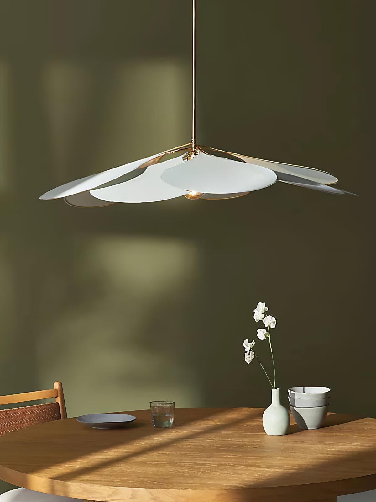 Dax Pendelleuchte aus Stoff im nature-inspirierten Design
