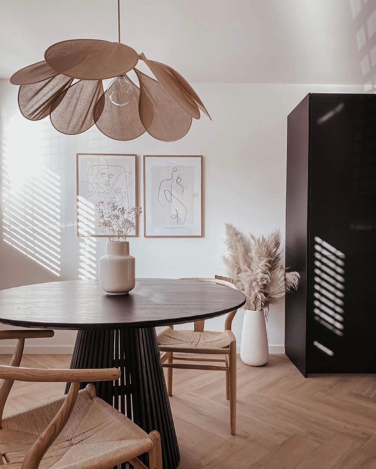 Dax Pendelleuchte aus Stoff im nature-inspirierten Design
