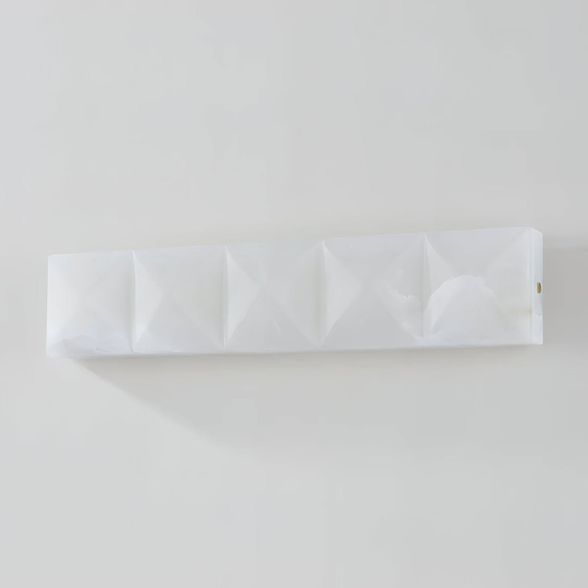 Nivanine zeitgenössische Alabaster-Wandleuchte