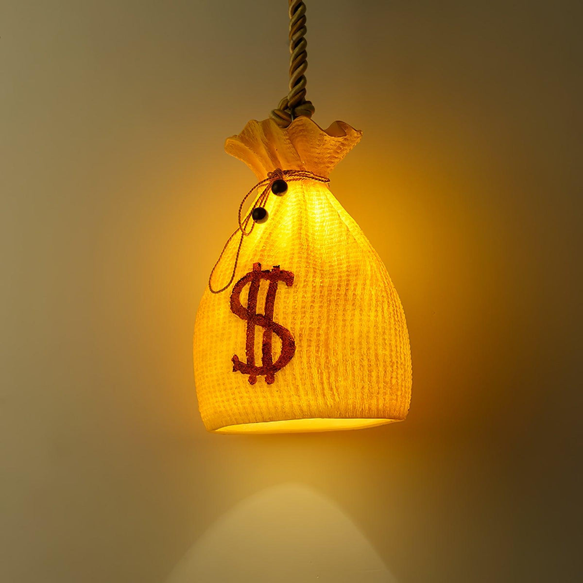 Firten Pendelleuchte aus Kunstharz im Pouch-Design
