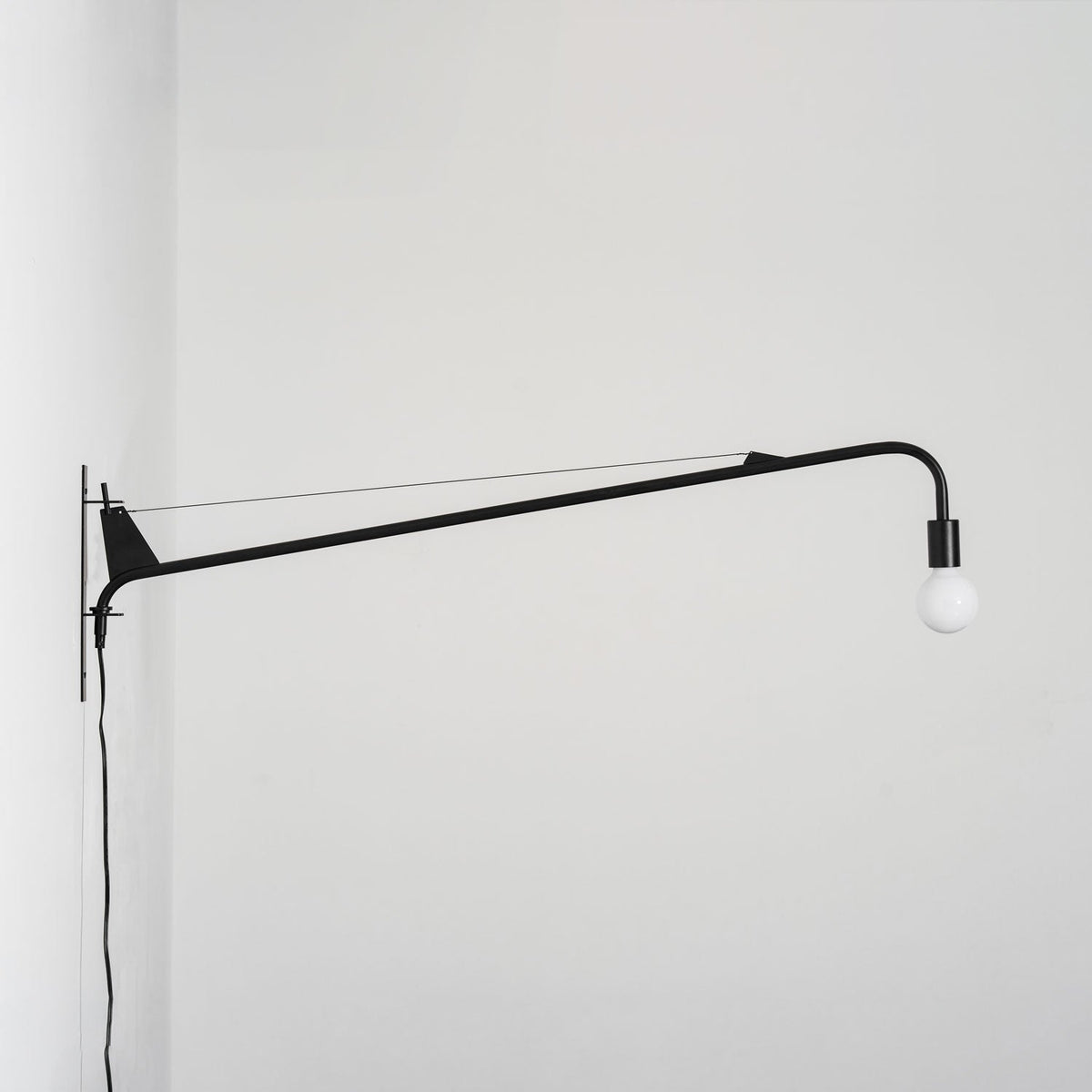 Blu zeitgenössische minimalistische Wandleuchte