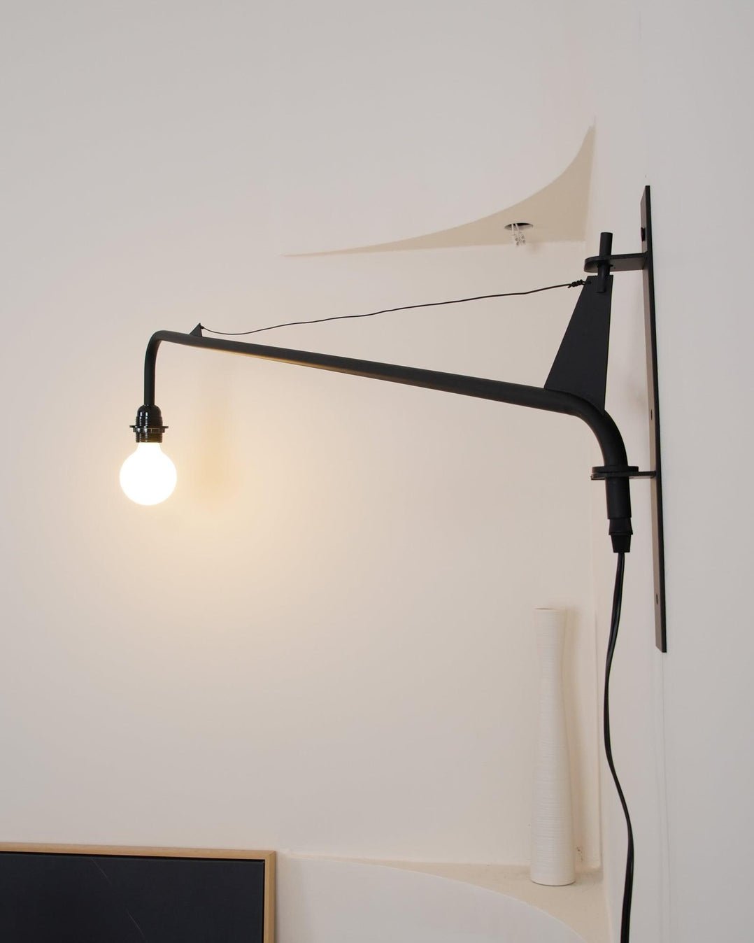 Blu zeitgenössische minimalistische Wandleuchte