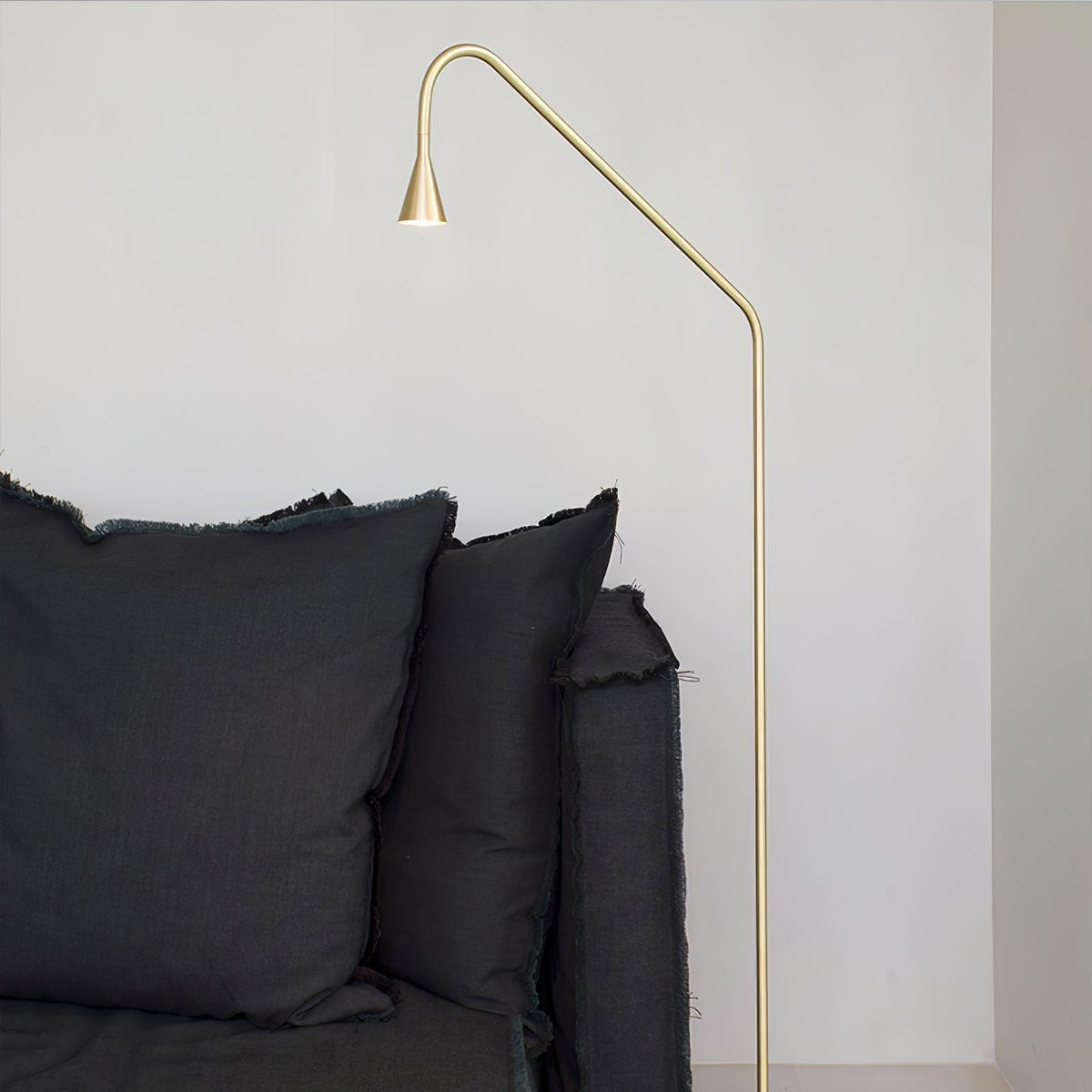 Arc moderne Stehleuchte in Gold
