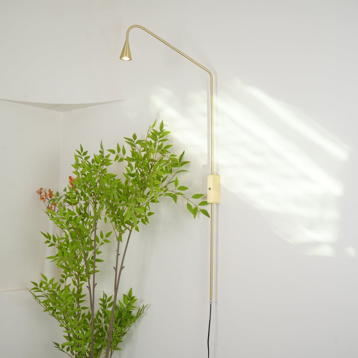 Vesolel zeitgenössische minimalistische Wandleuchte