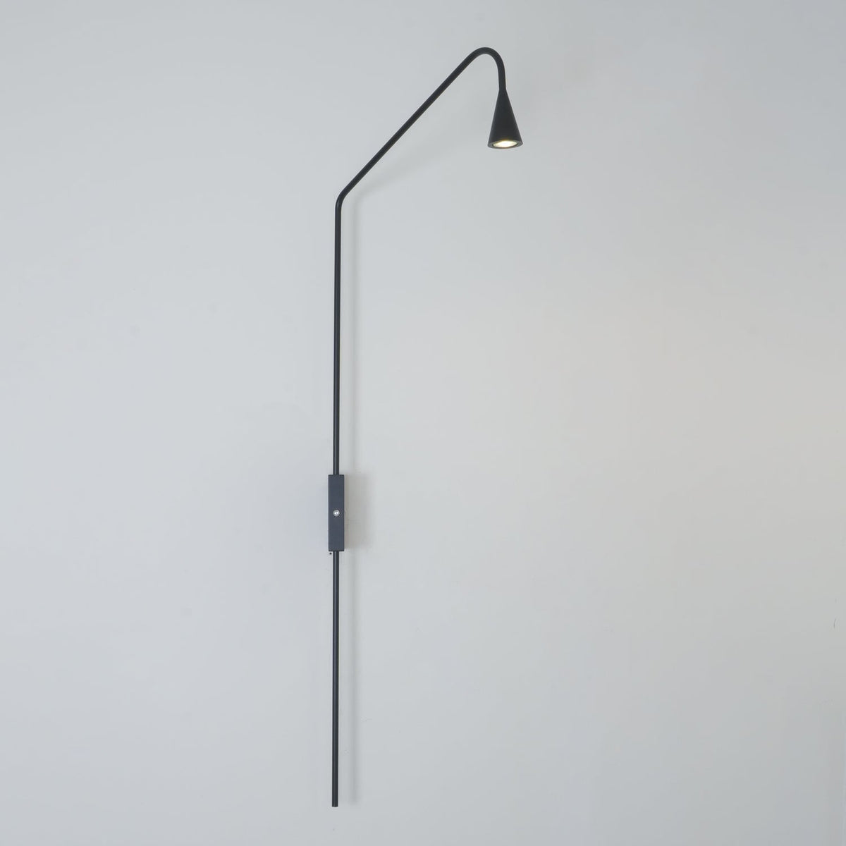 Vesolel zeitgenössische minimalistische Wandleuchte