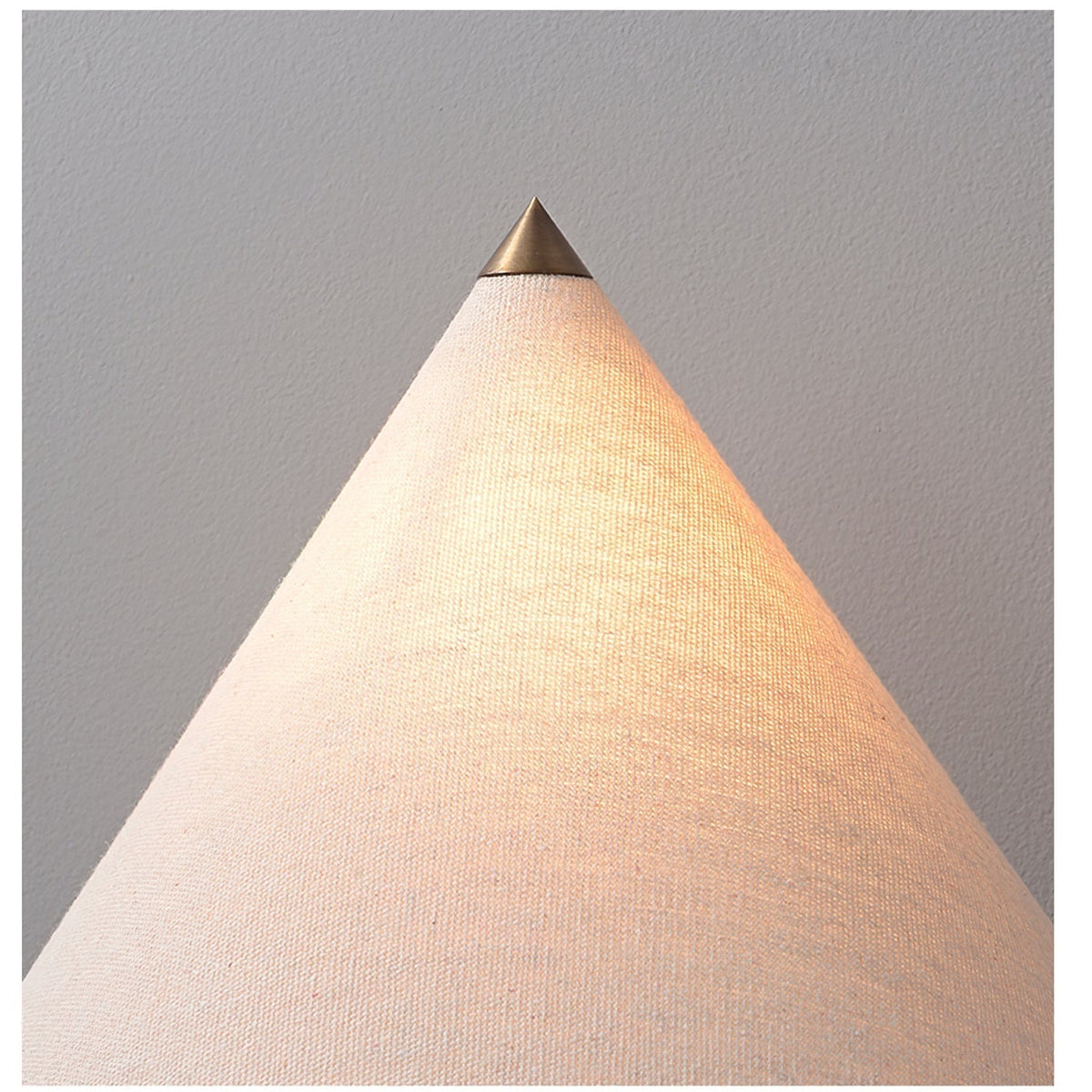 Pyramid Retro Marmor Tischleuchte