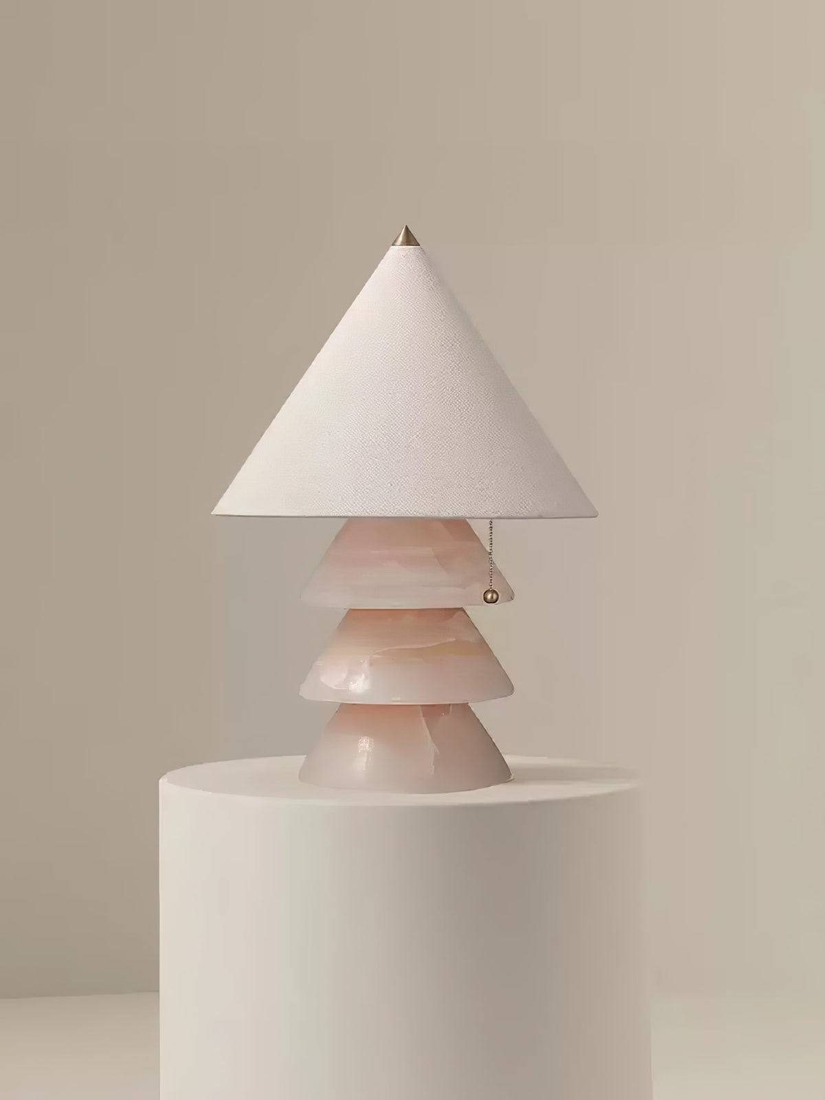 Pyramid Retro Marmor Tischleuchte