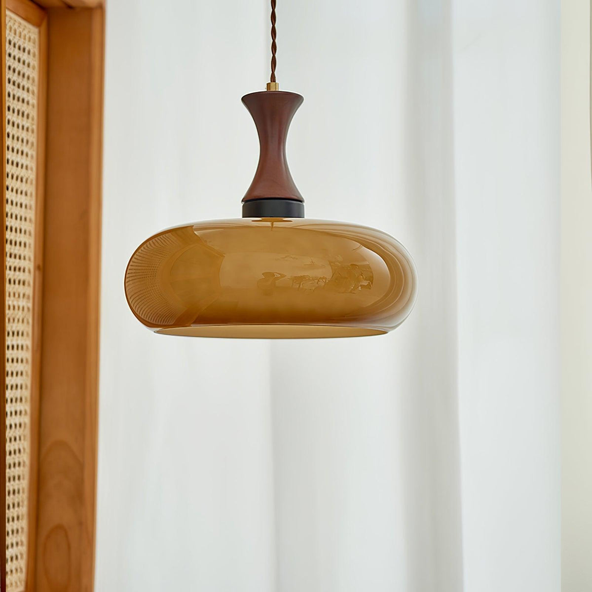 Cadenza Pendelleuchte aus Holz im Retro-Stil in Gelb