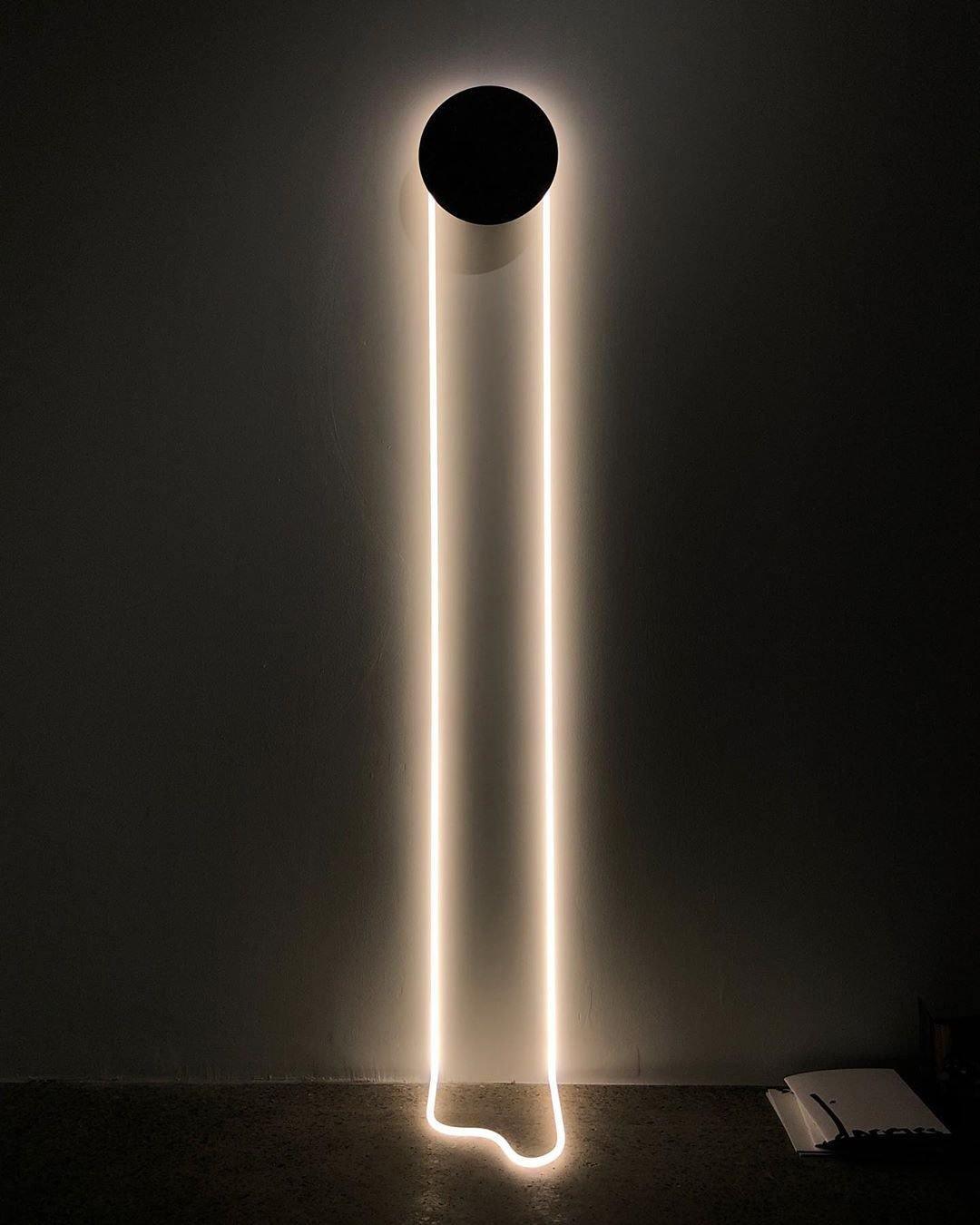 Lalem Acryl-Minimalistische Wandleuchte