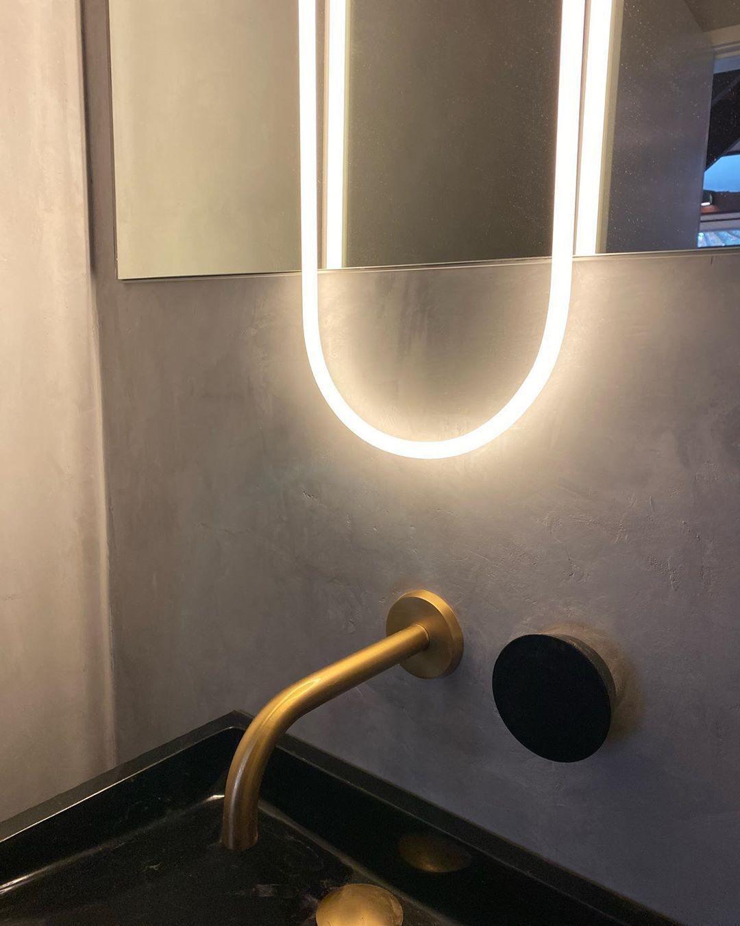 Lalem Acryl-Minimalistische Wandleuchte