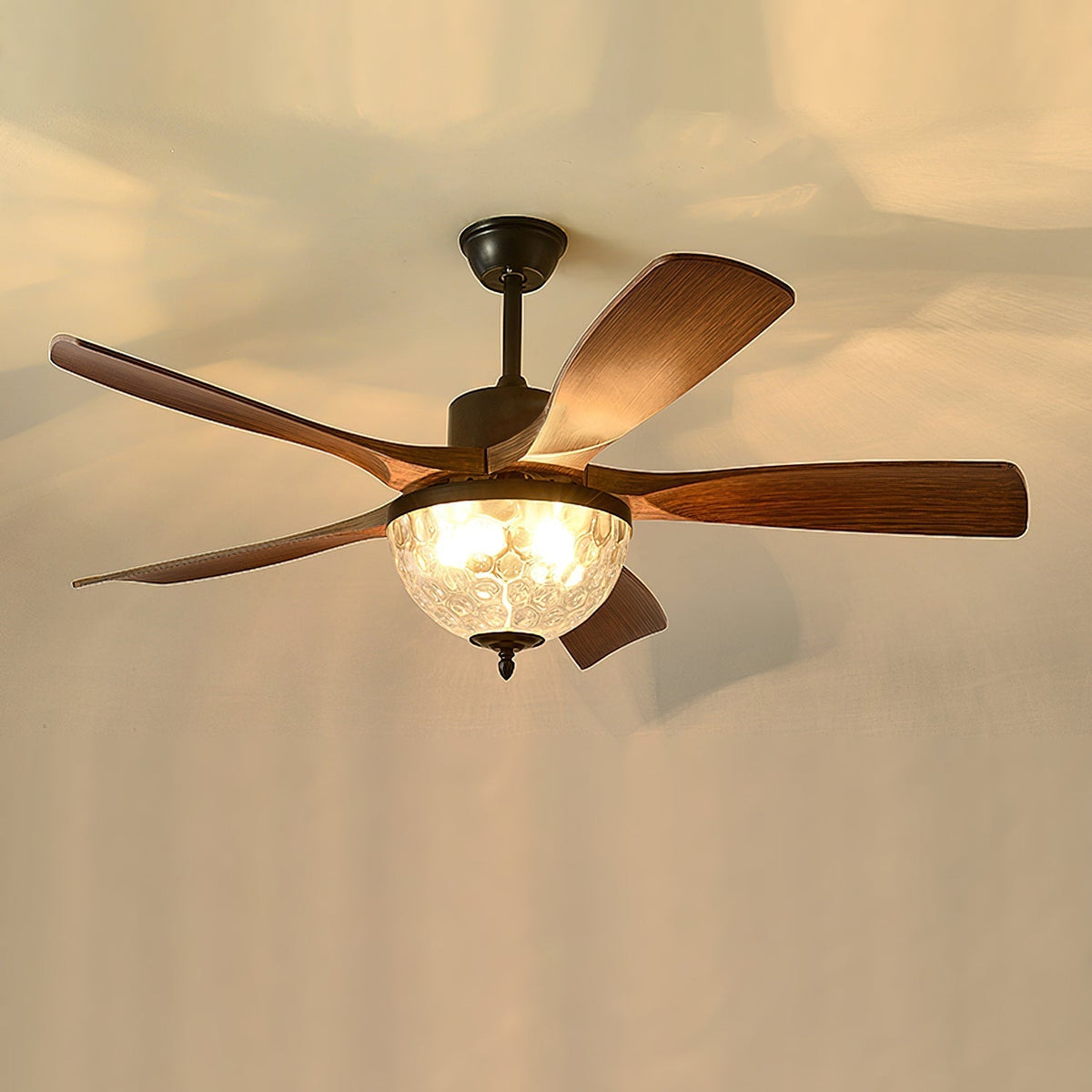 Rivanel Deckenventilator mit Beleuchtung