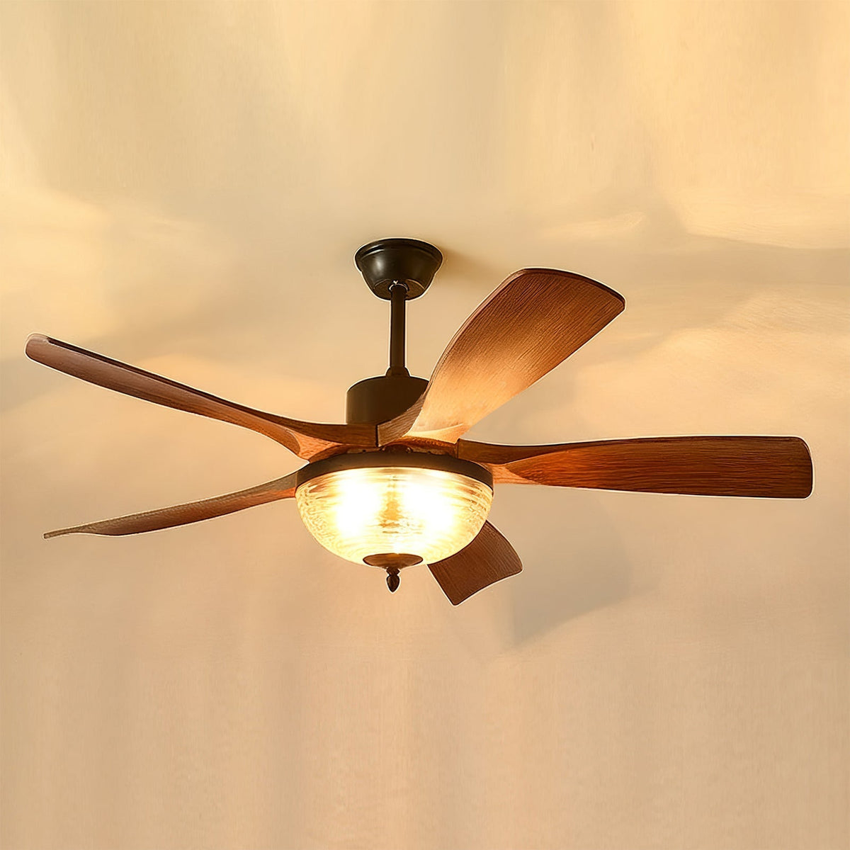 Rivanel Deckenventilator mit Beleuchtung