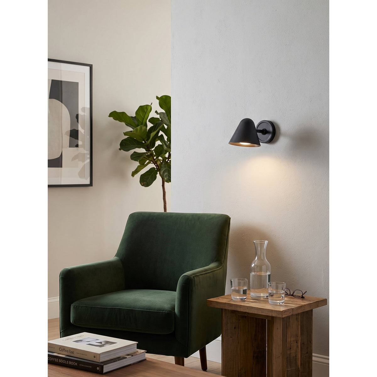 Orelelaria Wandleuchte in Antik-Bronze