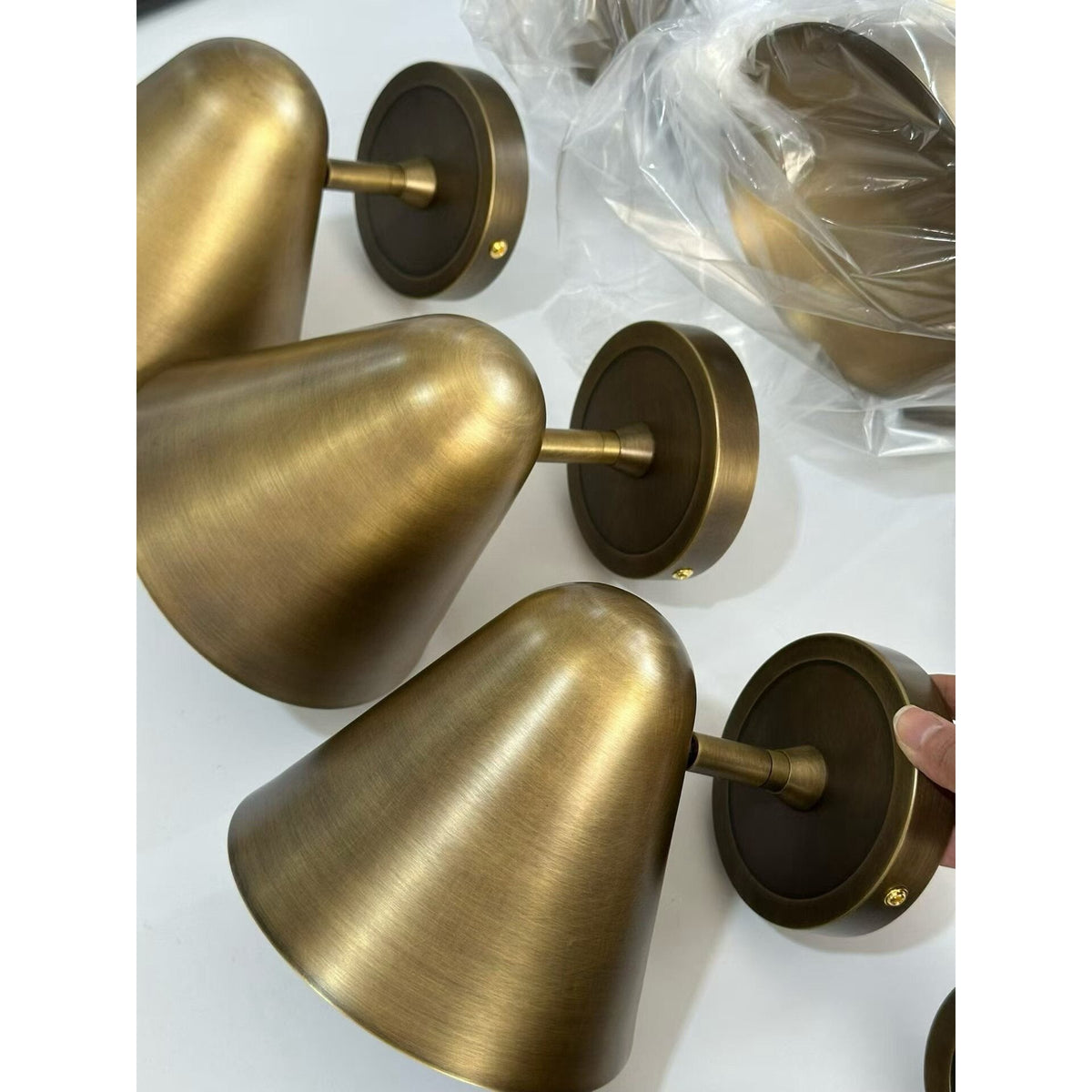Orelelaria Wandleuchte in Antik-Bronze