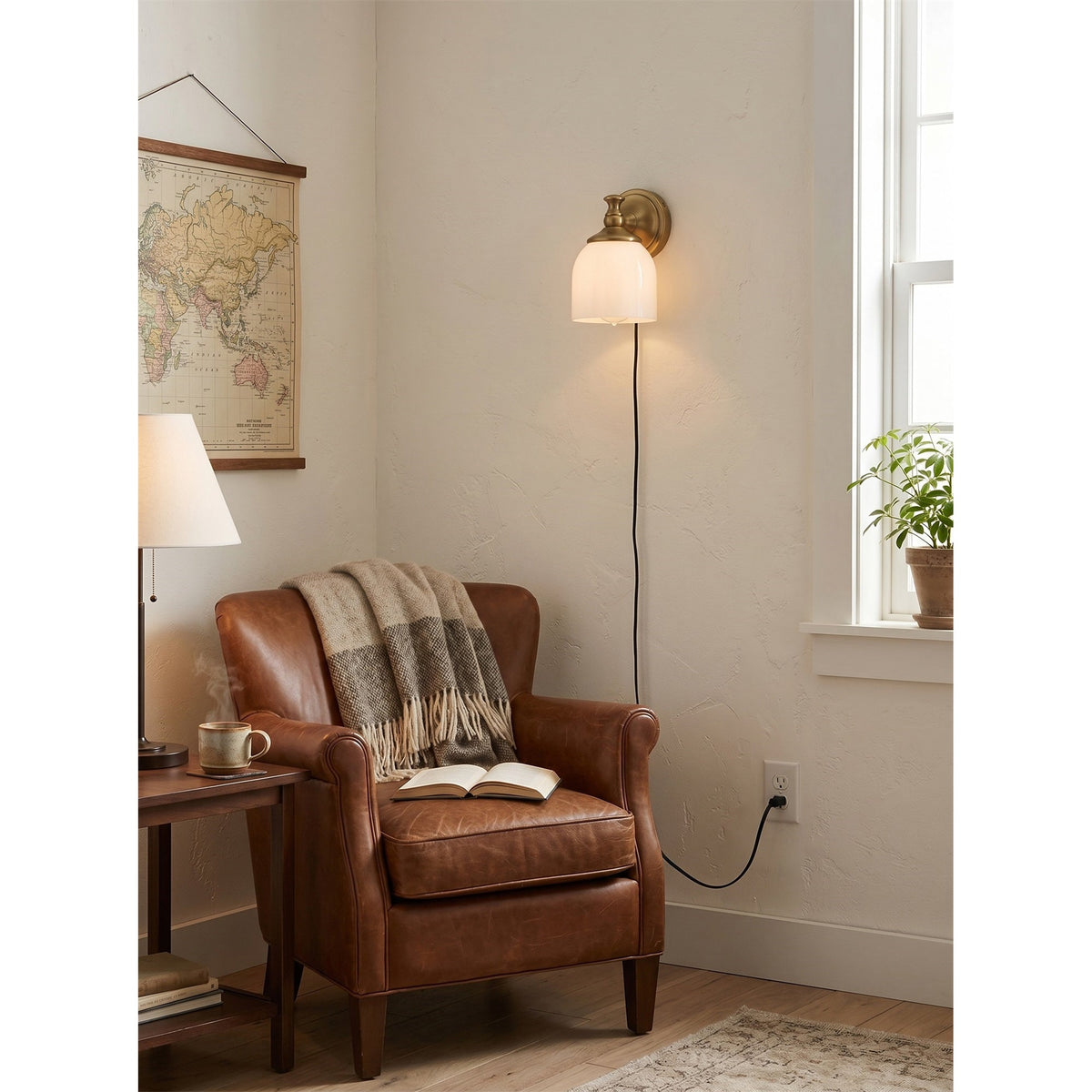 Celiaya Chart-Glas-Wandleuchte mit Stecker