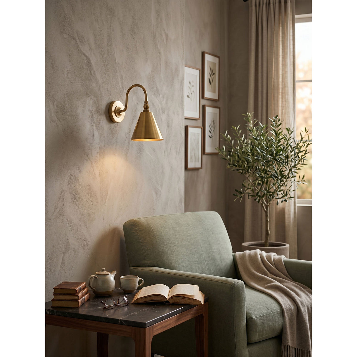 Forna Messing-Wandleuchte