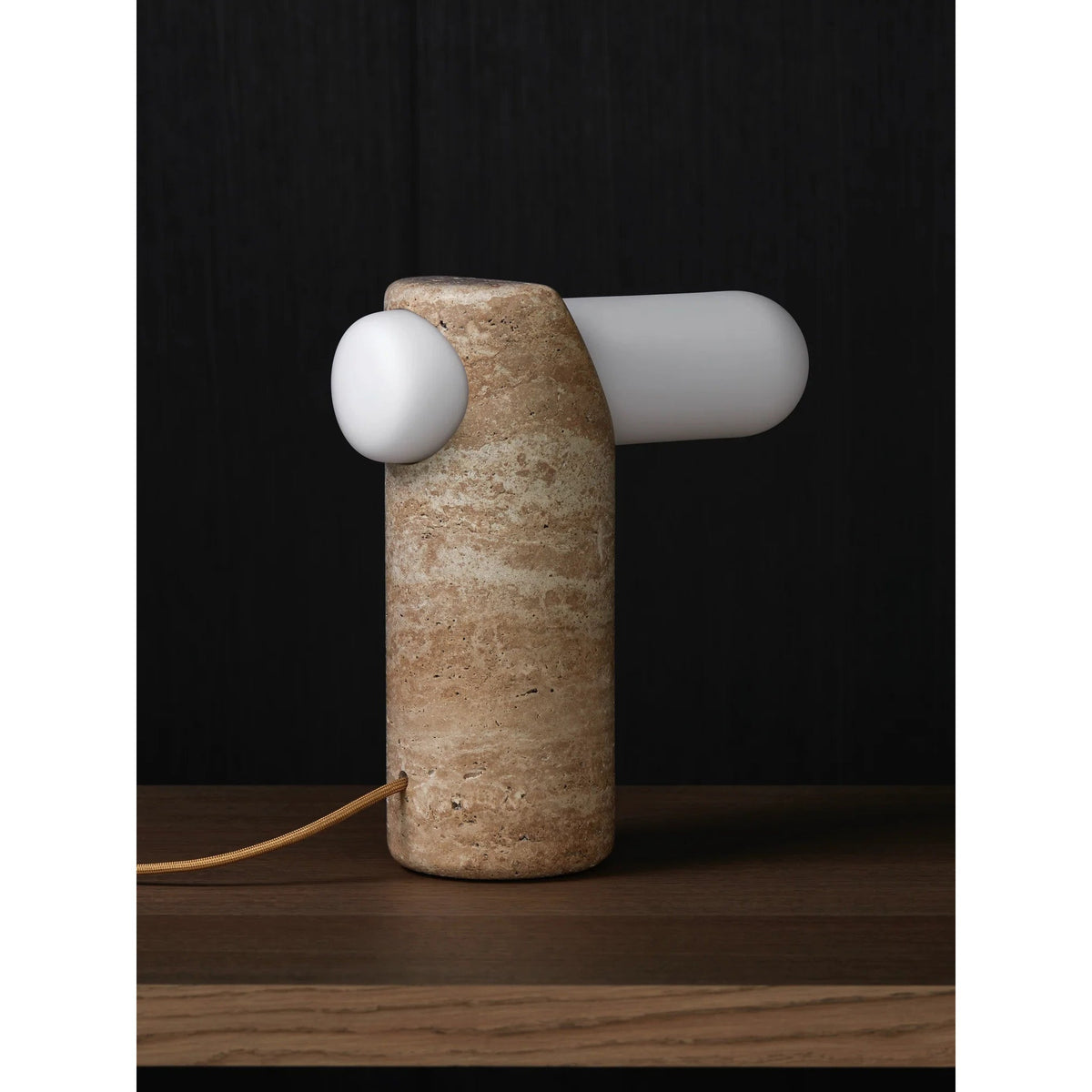 Marwen Travertin-Tischleuchte in Beige