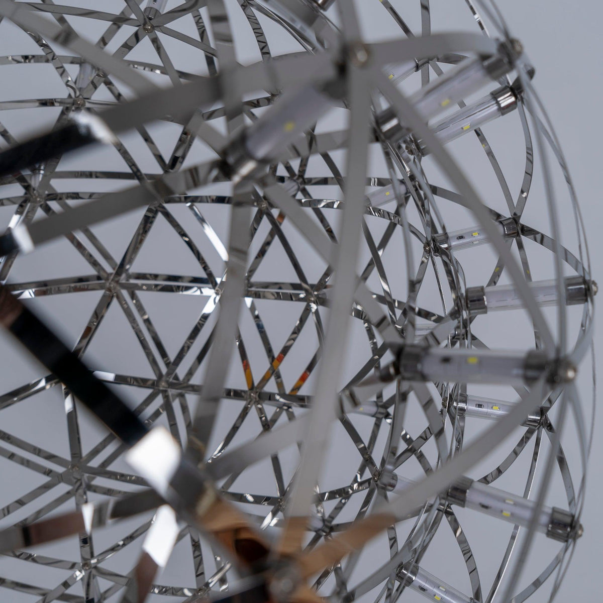Delcourt Silber Spark Ball Pendelleuchte