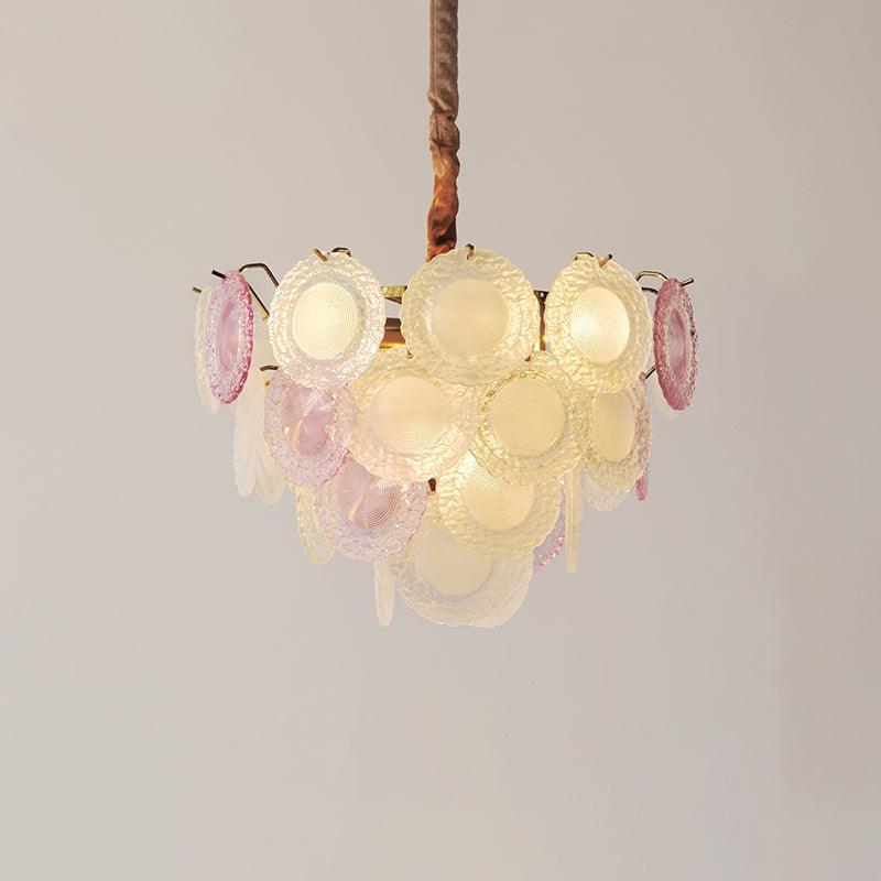 Celinine Kronleuchter aus Glas in geschichteter Scheibenform verspielt