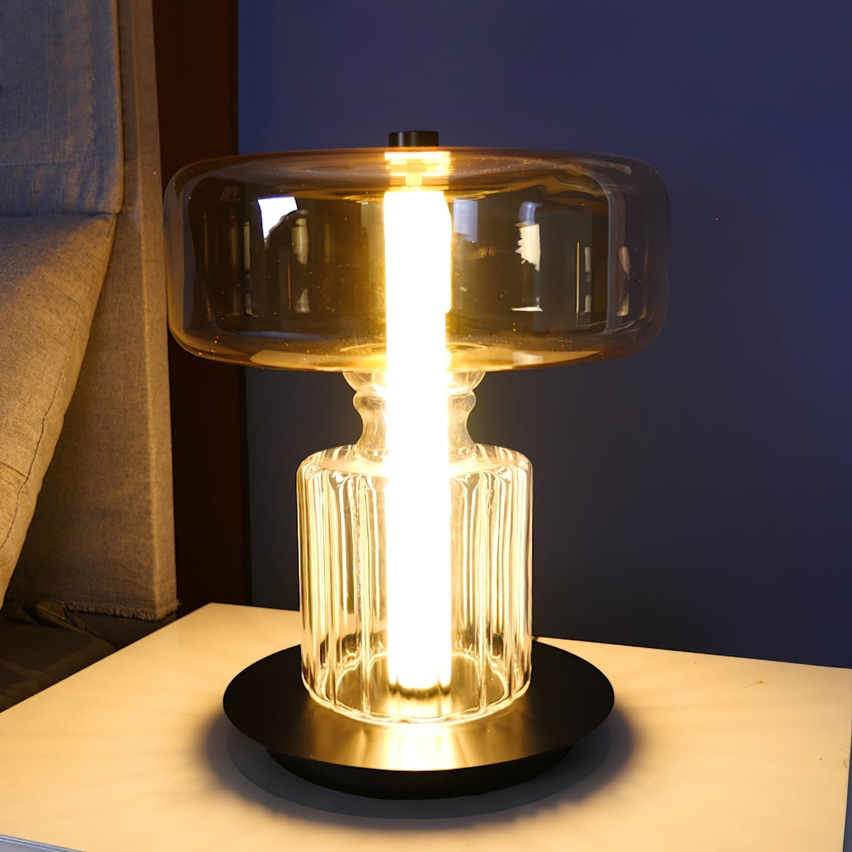 Svora modern Glas Tischleuchte