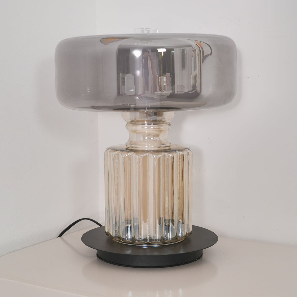 Svora modern Glas Tischleuchte