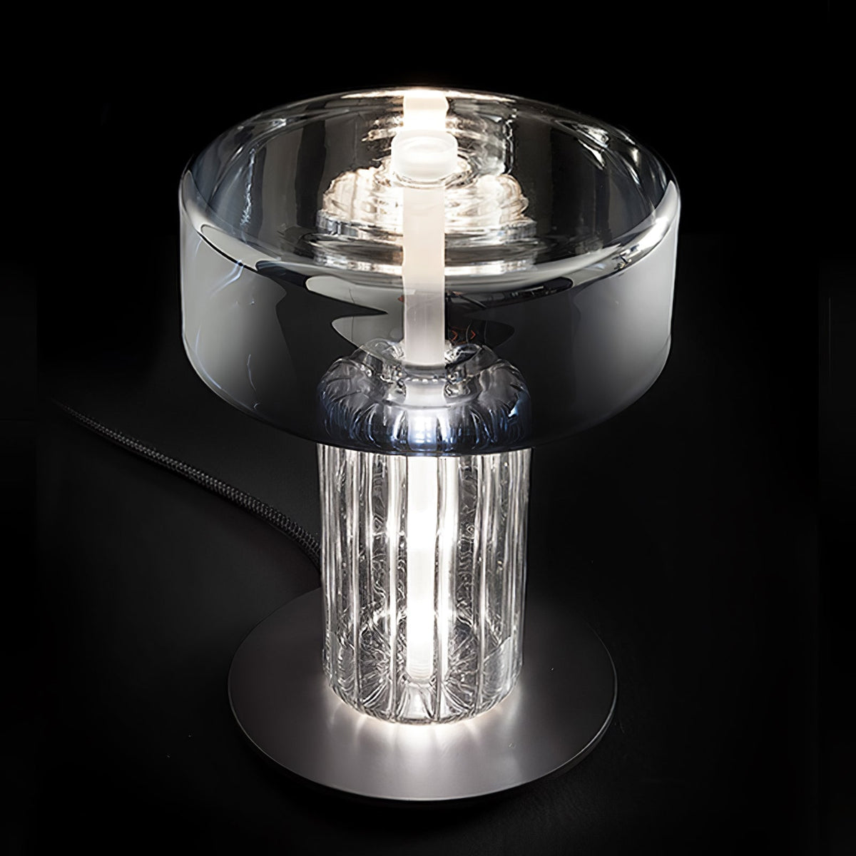 Svora modern Glas Tischleuchte