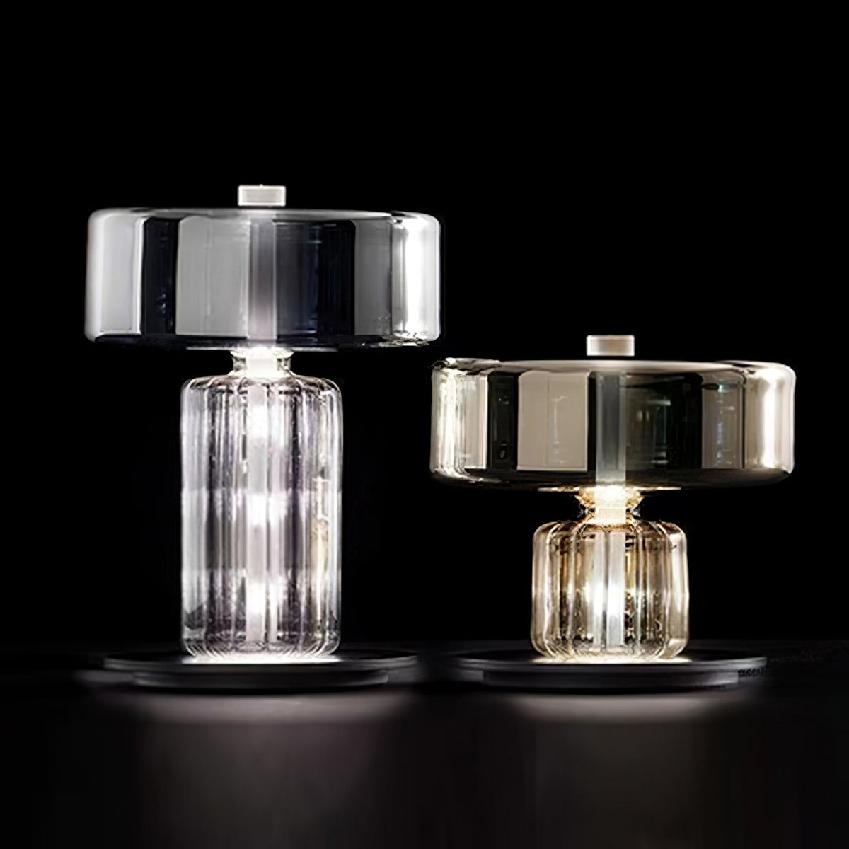 Svora modern Glas Tischleuchte