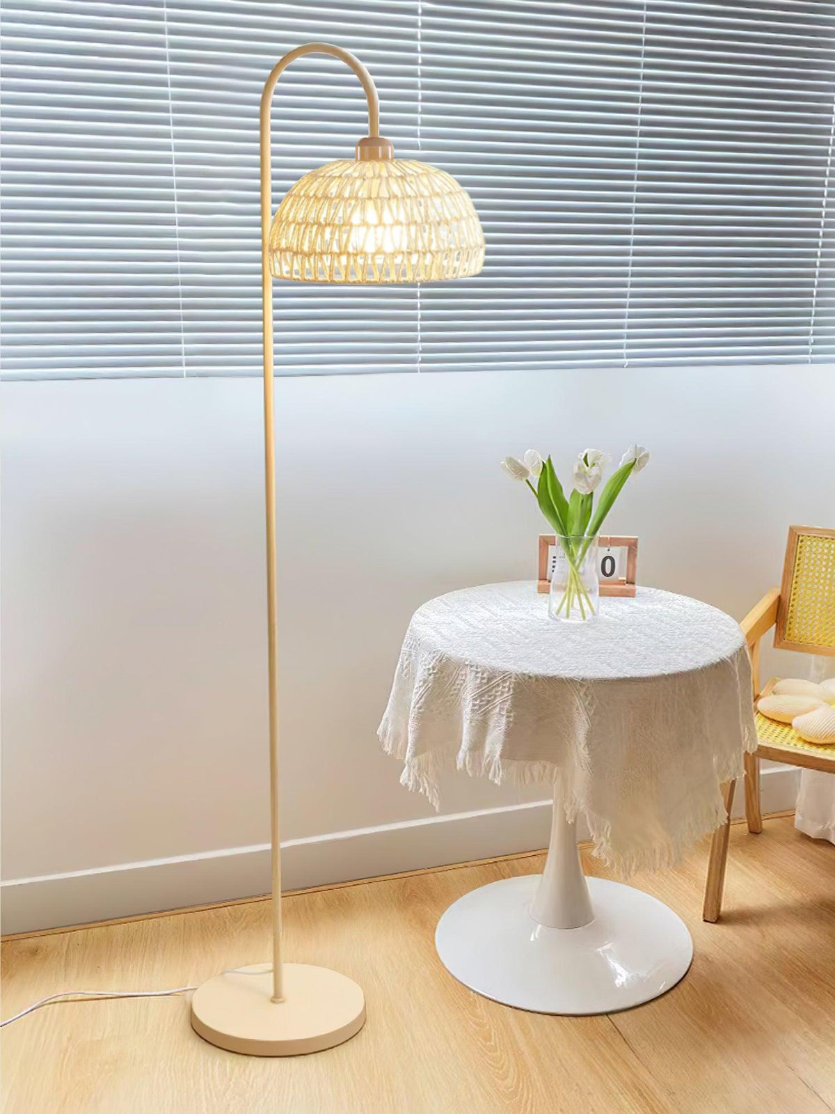 Tor Minimalistische Stehleuchte Beige
