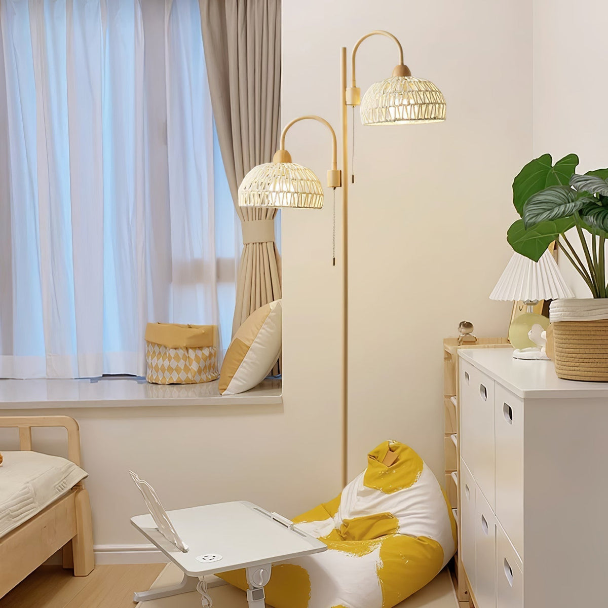 Tor Minimalistische Stehleuchte Beige