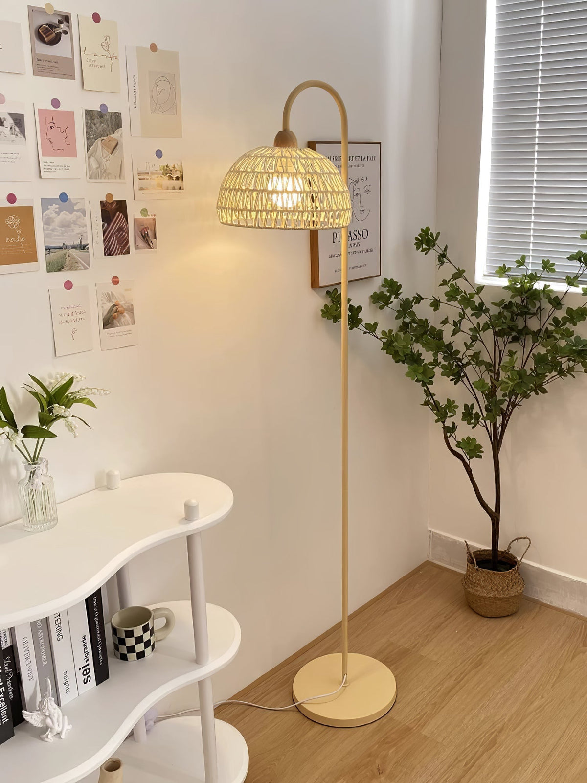 Tor Minimalistische Stehleuchte Beige