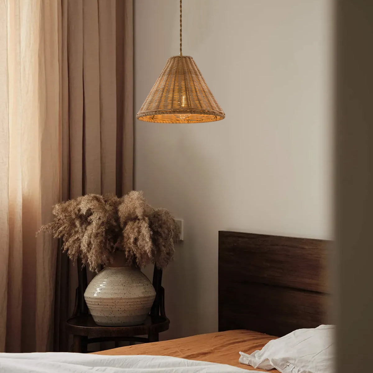 Pendelleuchte Rattan-Lampenschirm und Metallkörper Kegelform Natürlich Minimalistisch