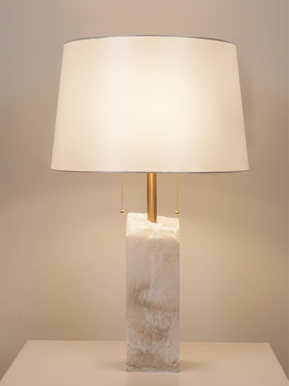 Gaveth Minimalistische Tischleuchte aus Alabaster