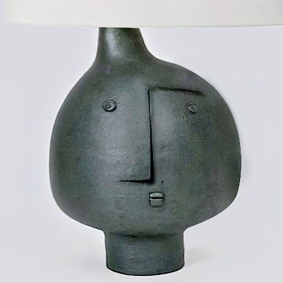 Riveina moderne Tischleuchte aus Kunstharz