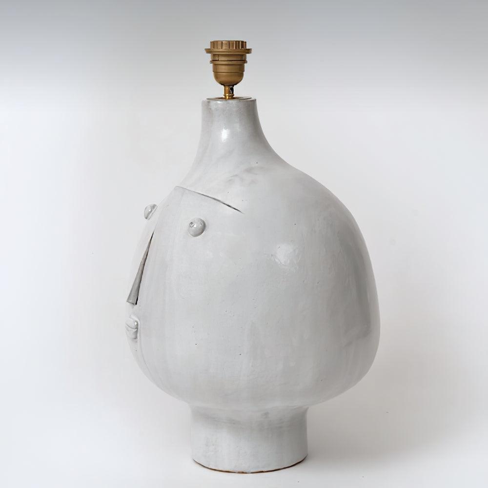 Riveina moderne Tischleuchte aus Kunstharz