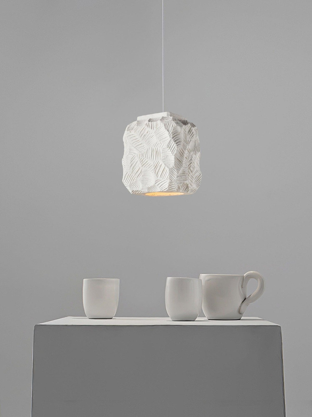 Olsilel Pendelleuchte aus Kunstharz im zeitgenössischen Design mit geometrischen Formen