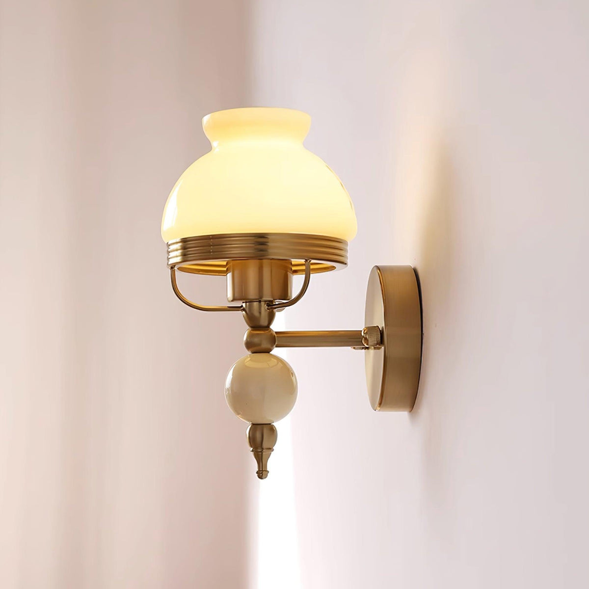 Evia Wandleuchte aus Glas für Schlafzimmer oder Flur Retro