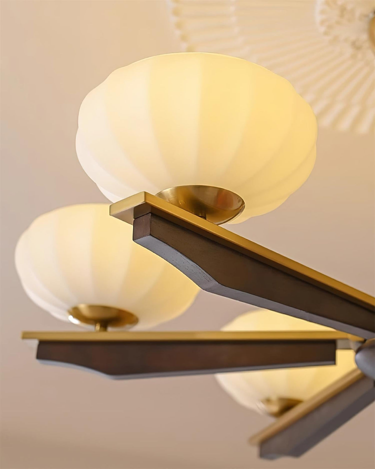 Kronleuchter und im Mid-Century-Stil fürs Wohnzimmer | Cielum