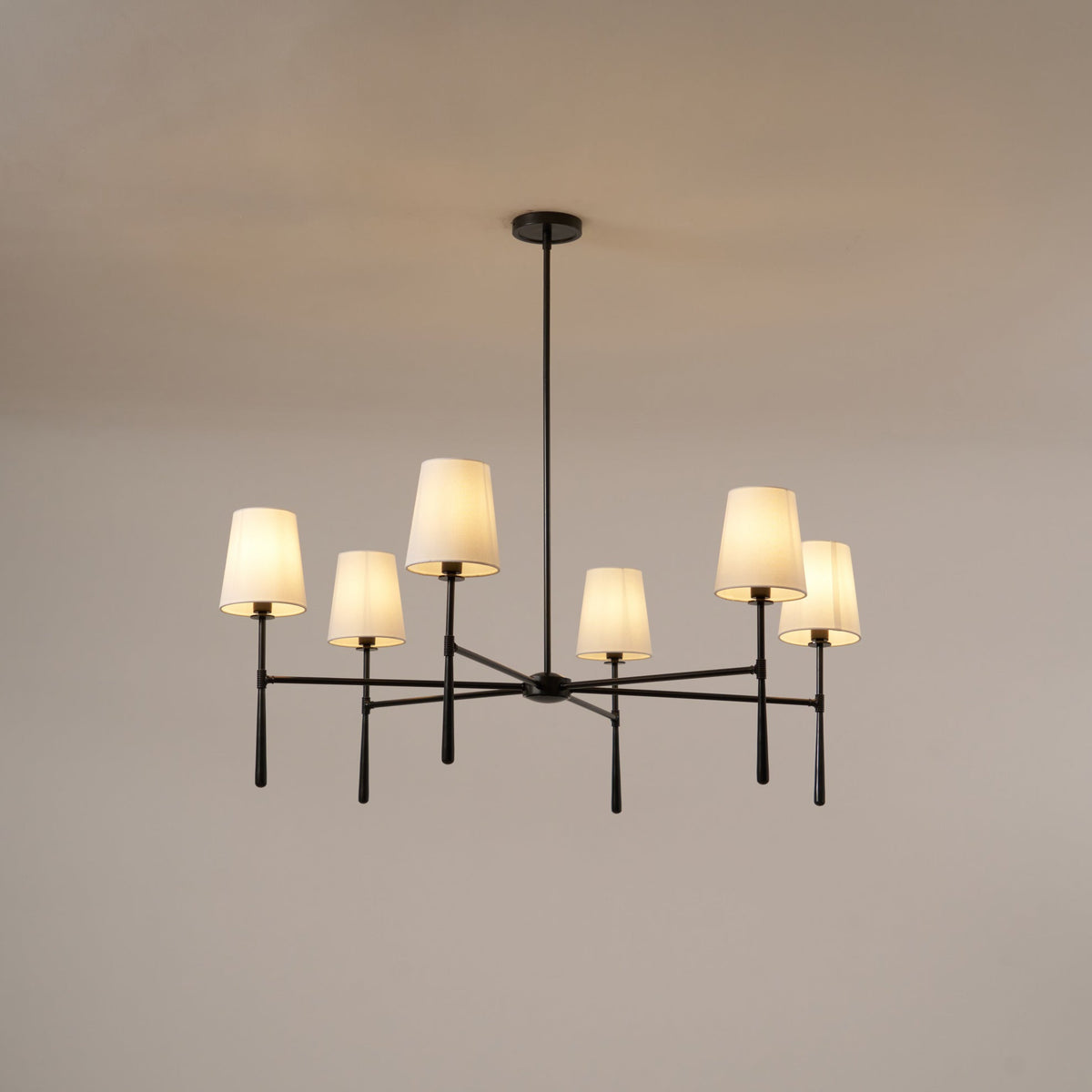 Valea 4/6-flammiger Kronleuchter im Mid-Century-Stil