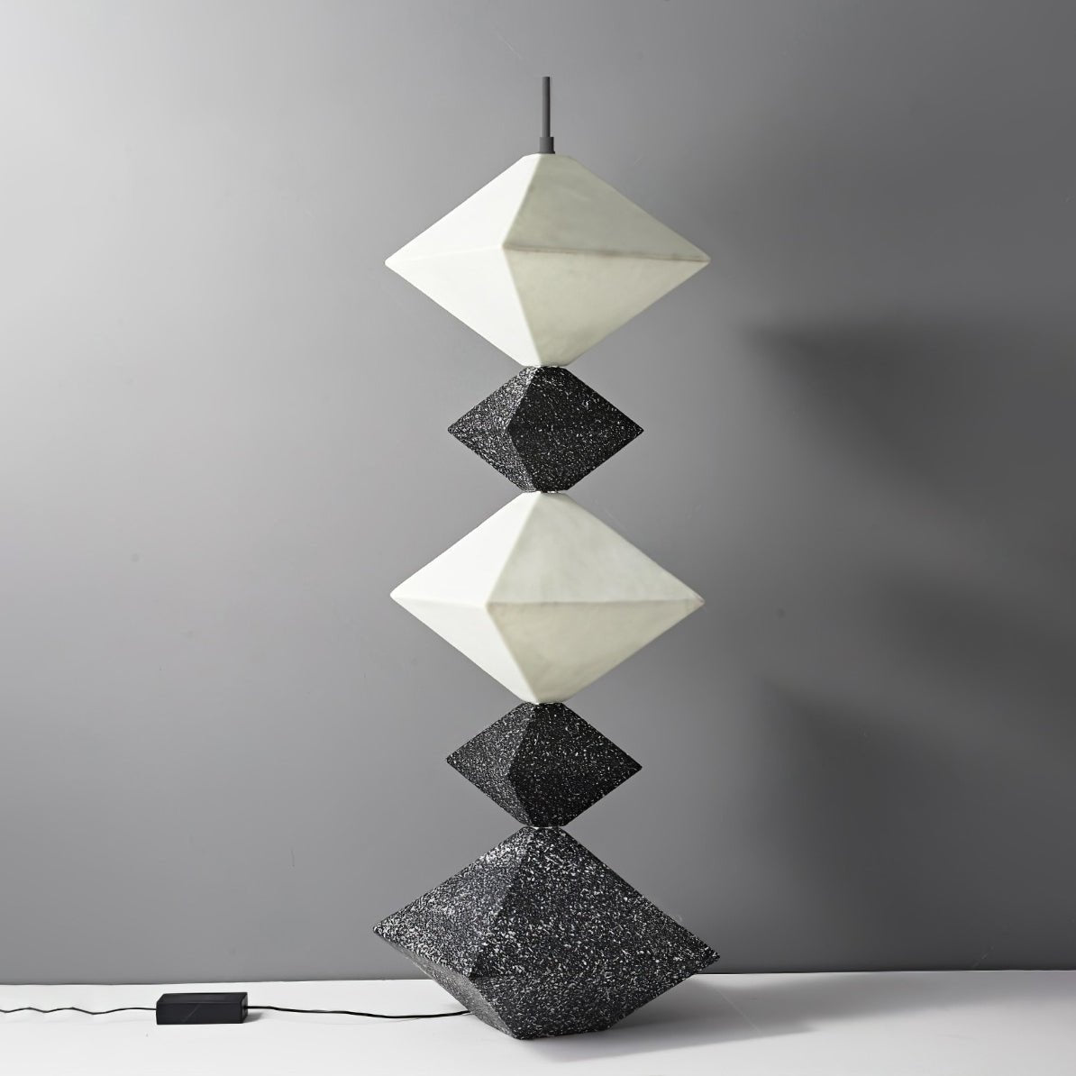 GeoGlow Rhombus Cube Stehleuchte