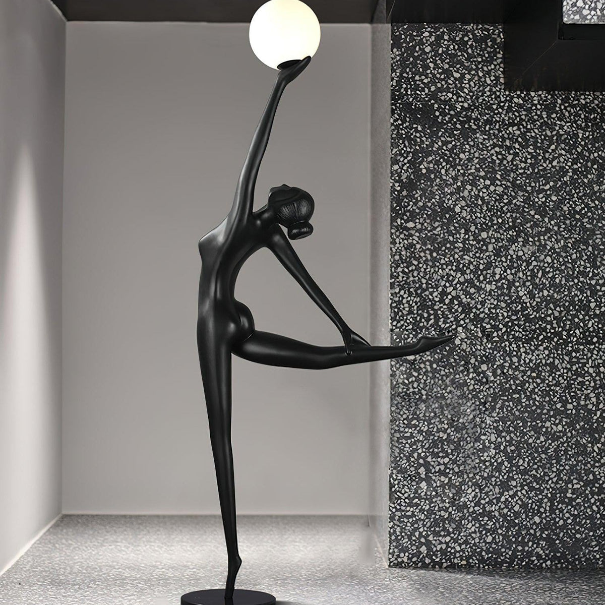 Lyrielle Ballerina Schwarz Stehleuchte