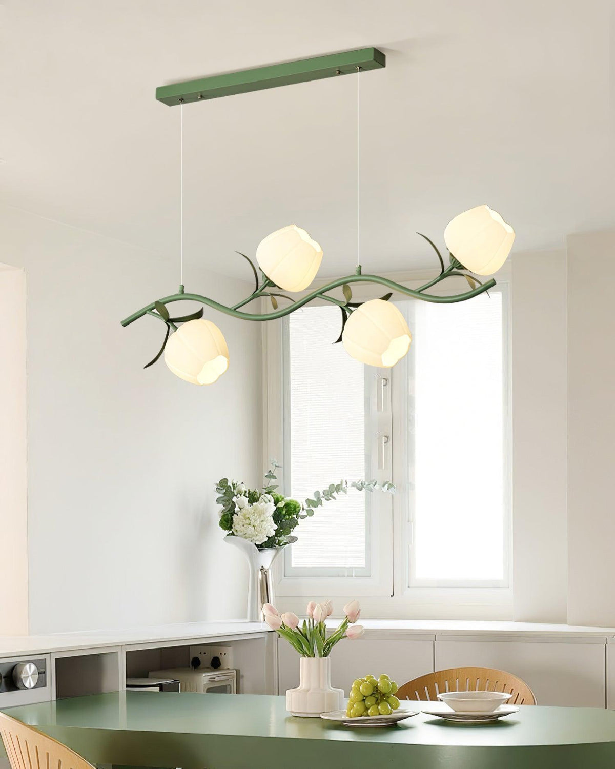 Liorareon Kronleuchter Floral Milchglas