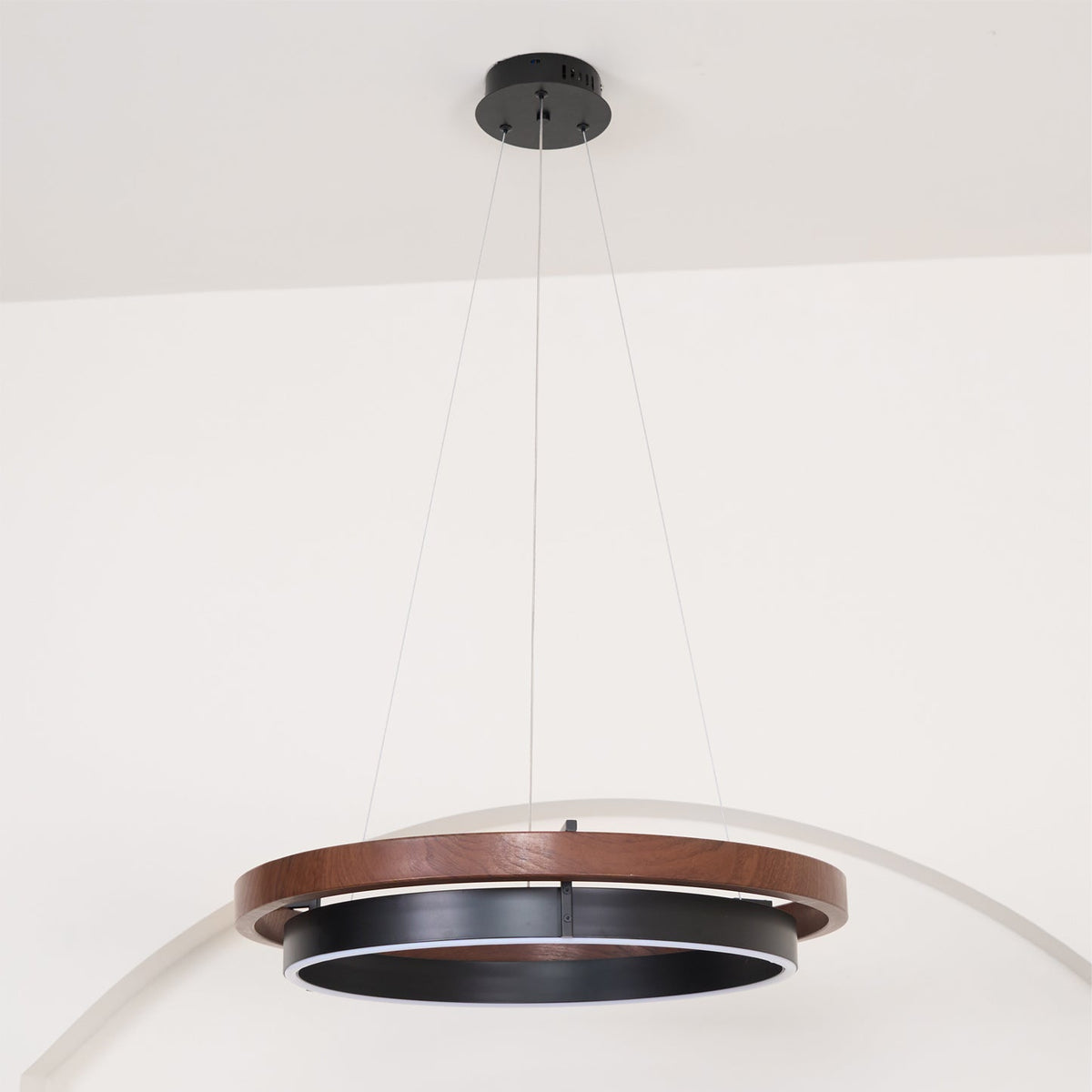 Acorn Ringförmiger Holzkronleuchter