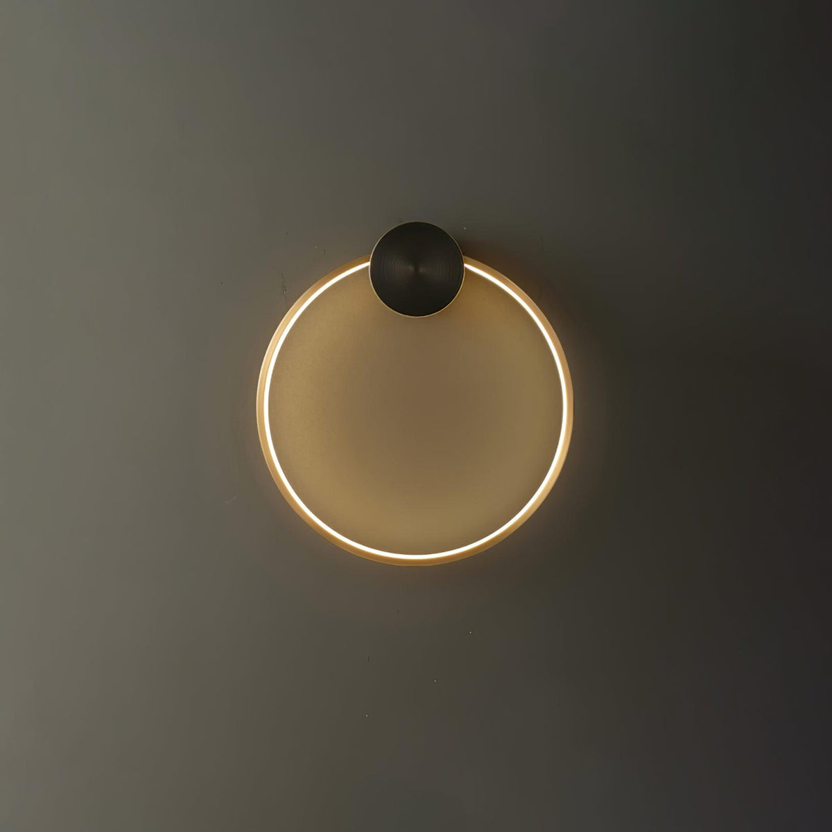 Oriaenne Wandleuchte modern minimalistisch ringförmig LED aus Metall in Messing