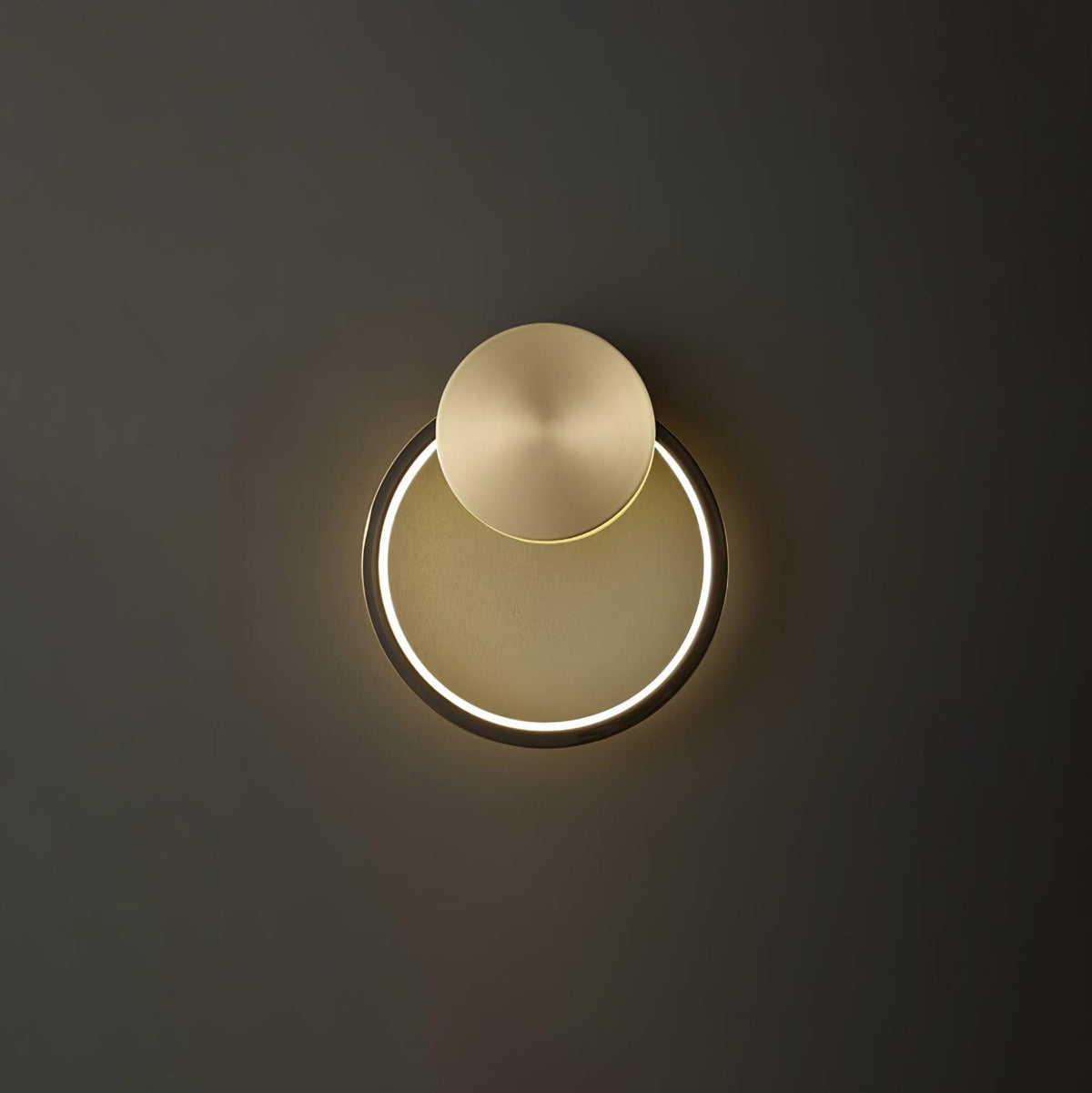 Oriaenne Wandleuchte modern minimalistisch ringförmig LED aus Metall in Messing