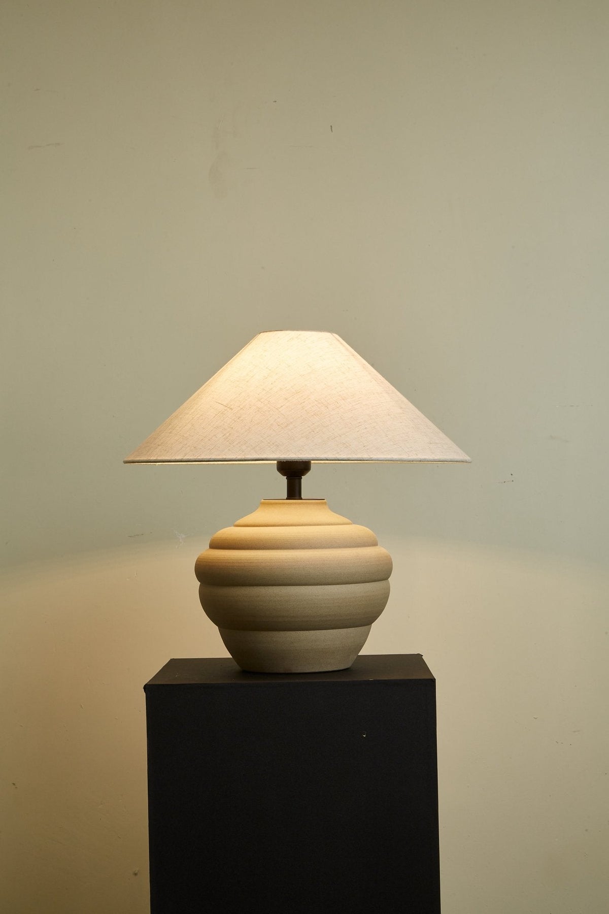 Sereno Ripple Clay Tischleuchte