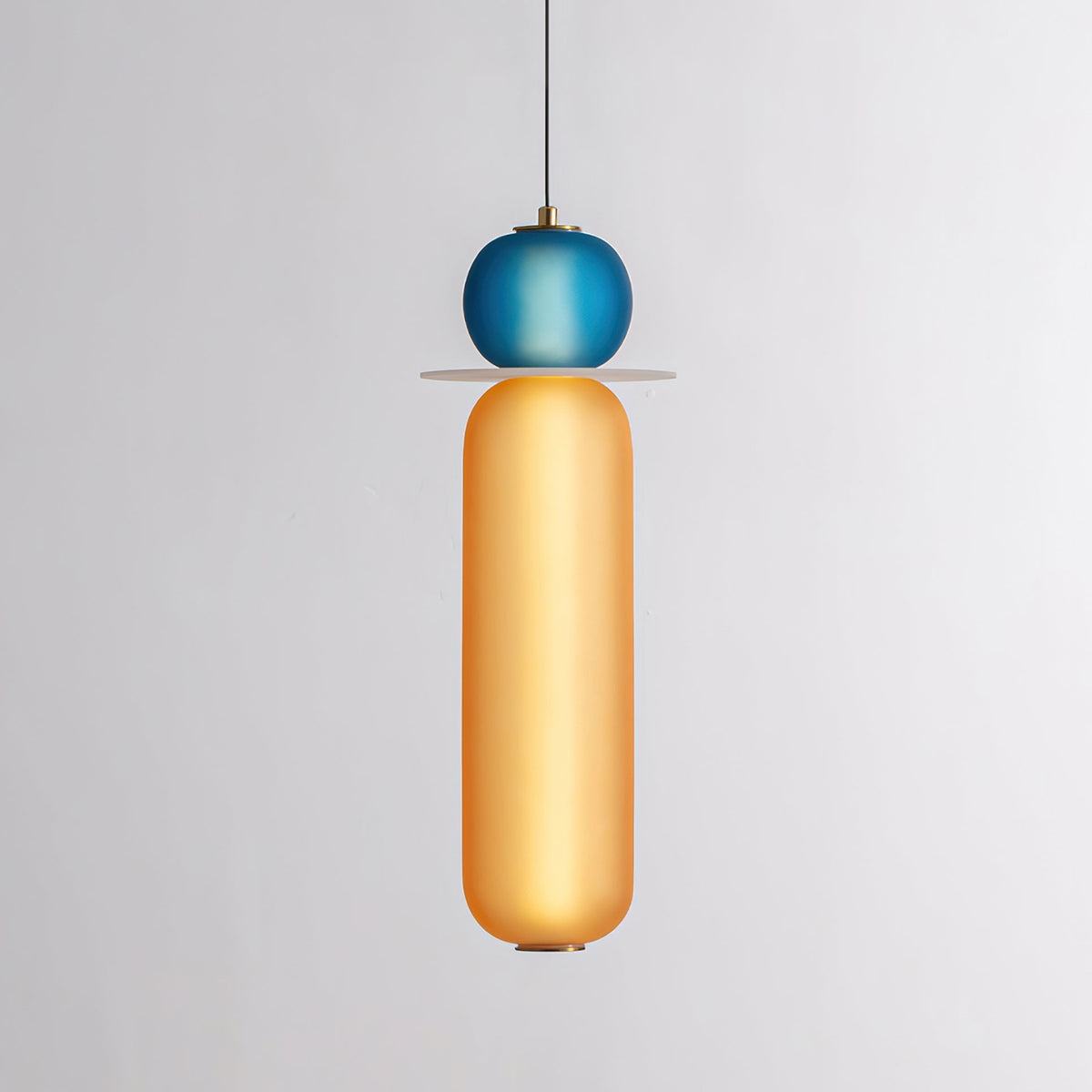 Lioririse Pendelleuchte aus farbigem Glas modern