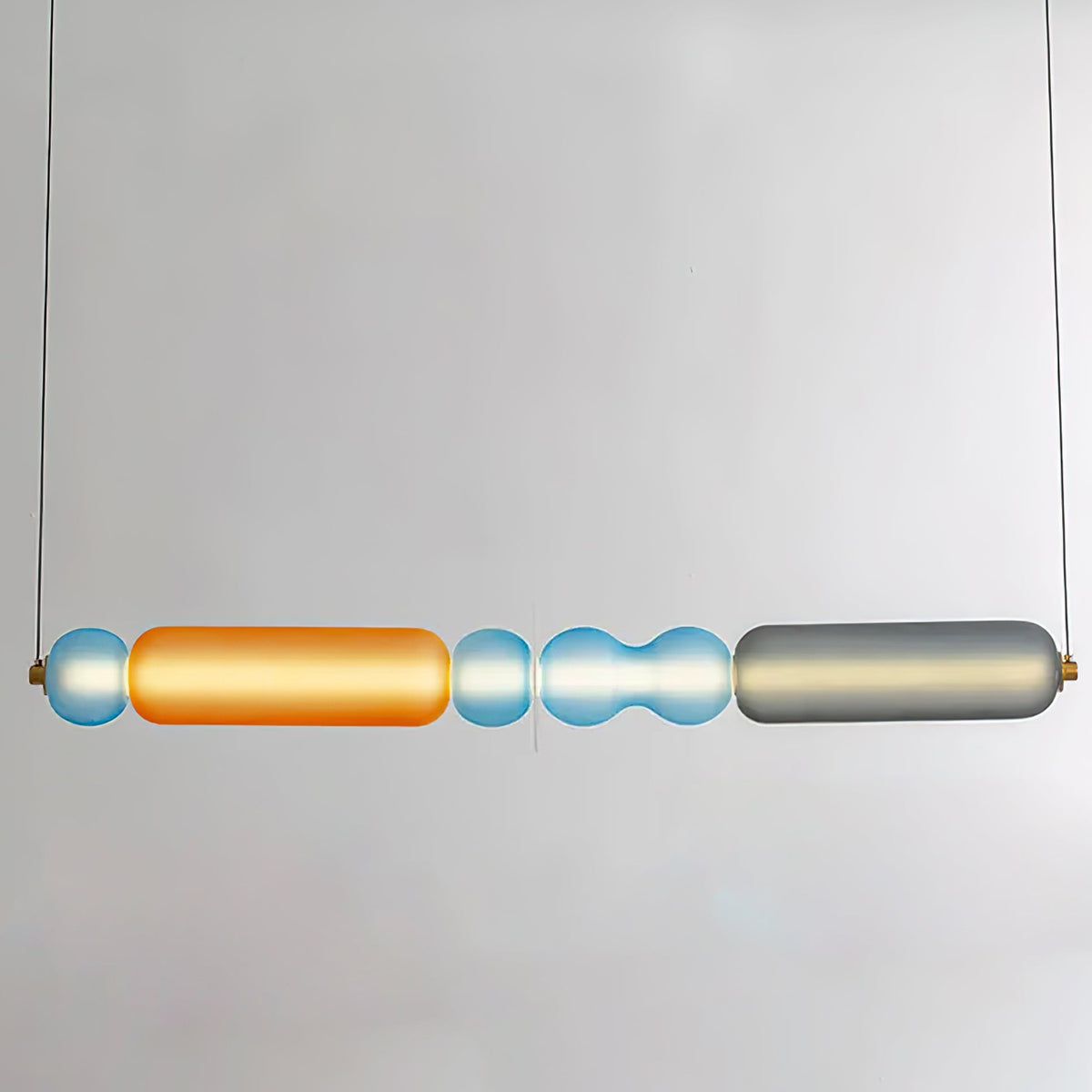 Lioririse Pendelleuchte aus farbigem Glas modern